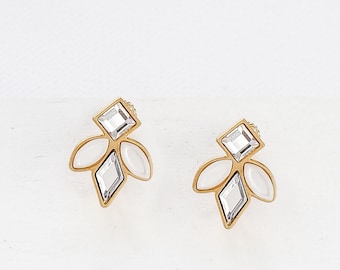 Alessandra Clip-On Earrings, Pearl Earrings, Minimalist Earrings, Classic Earrings, Swarovski Crystal Jewelry