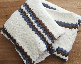 Chunky Knit Small Throw Blanket