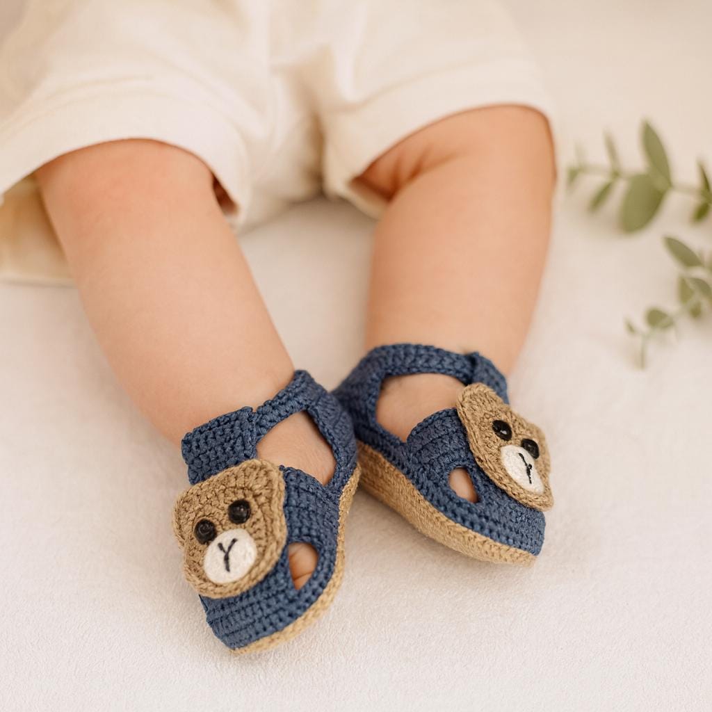Crochet Baby Shoes Pattern With Bear Applique, 0-6 M - Etsy