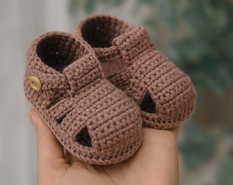 Crochet Baby Shoes - Worsted Weight Yarn-Easy Video Tutorial & PDF - Newborn Soft Sole Sandals - Instant download