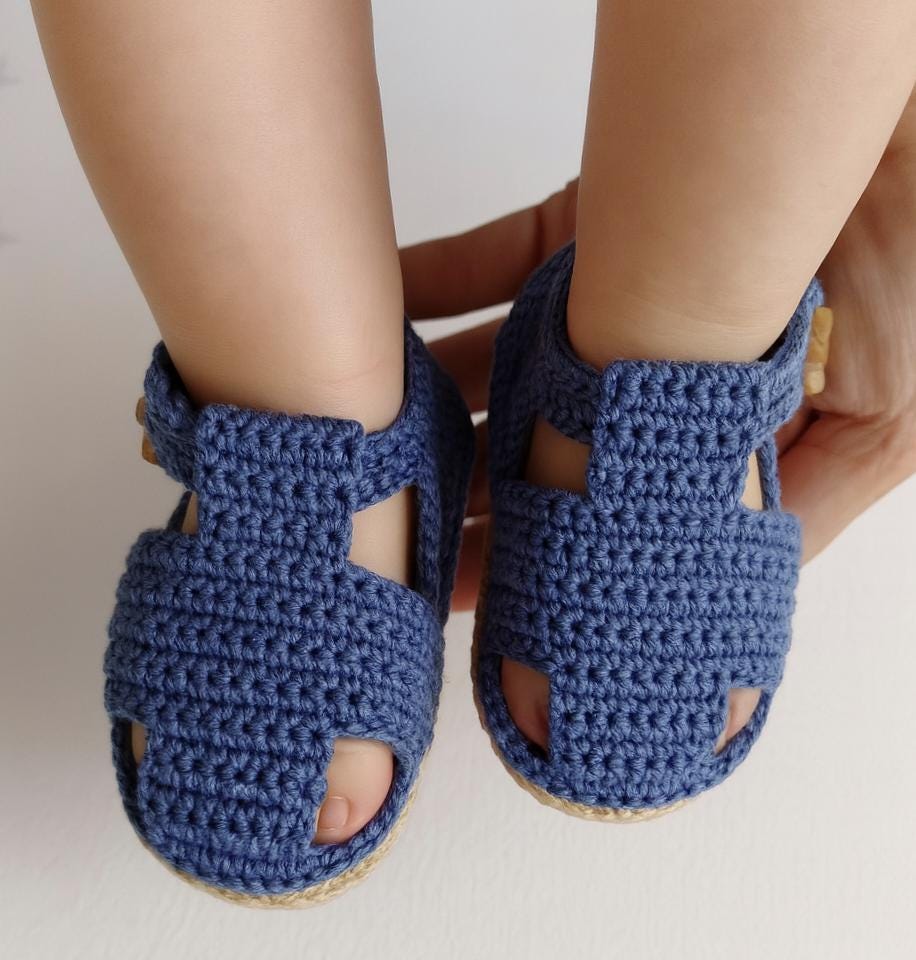 40 Baby Sandal Crochet Patterns for Sweet Summer Shoes, Gifts, and Keepsake Photos 33 Unisex Baby Shoes Crochet