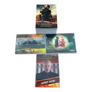 Arrow The Television Series Seizoen 4 complete basisset van 72 vintage ruilkaarten + 3 complete achtervolgingssets in uitstekende staat. Cryptozoïcum