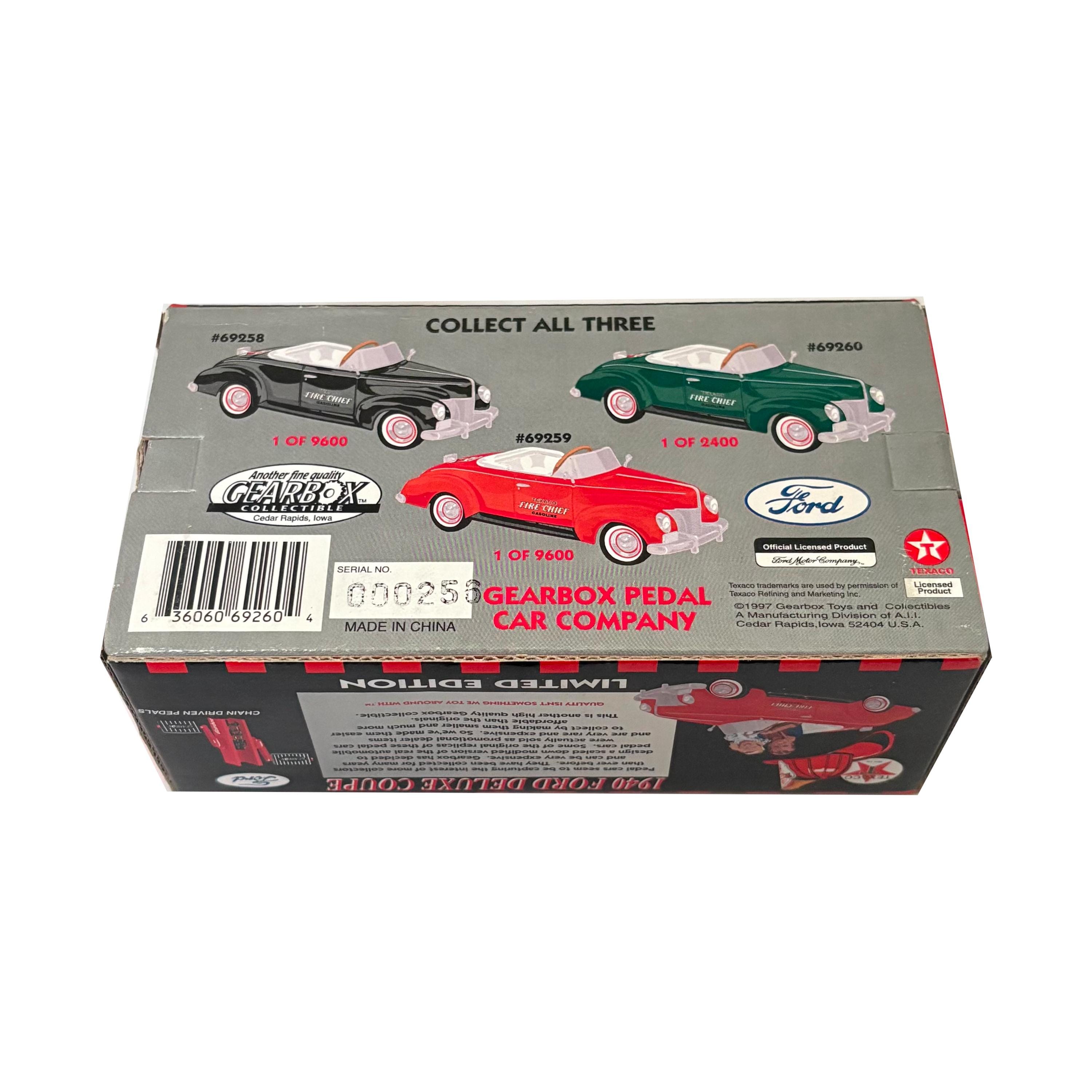 1940 Texaco Fire Chief Ford Deluxe Coupe Limited Edition Diecast