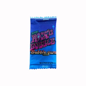 1 pakje Rock 'n Bubble vintage miniatuurruilkaarten. Uitgebracht door Dandy in 1986. Briljante aanvulling op elke muziekkaart- of pakketcollectie