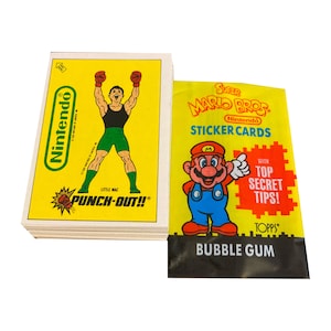 Jeu complet de 64 mini cartes à collectionner vintage pour Nintendo Super Mario Bros. Publié par Topps Ireland en 1990. Très rare objet de collection Nintendo !