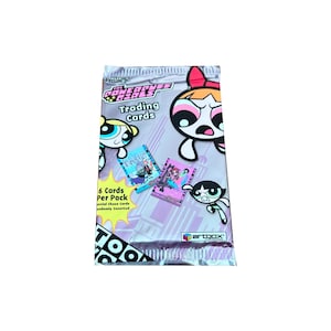 1 pak Powerpuff Girls Series 1 vintage ruilkaarten. 6 kaarten per pak. Willekeurig geplaatste achtervolgingskaarten! Verzamel ze allemaal! Artbox 2000.