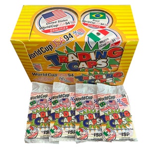 4 pakjes vintage pogs van het WK USA '94. 8 melkcapsules per verpakking. Verzamel ze allemaal! Uitgegeven door Intercontinental Sports Promotions Inc.