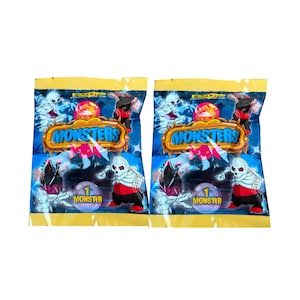 2 packs of Monsters Mix vintage mini monster figurines. 1 figurine per bag. 16 to collect in all! Made by Panini.