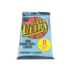 1 paquet de cartes de basket-ball NBA Fleer Series 2 vintage 1992-1993. 14 cartes par paquet. Sous-ensemble « Ultra All-Rookie ». Collectionnez-les tous !