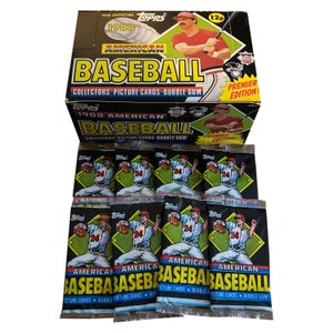 8 paquets de cartes de baseball américain Topps 1988. Paquet de 5 cartes illustrées. Collectionnez-les tous ! Topps Irlande 1988. MLB. Sortie au Royaume-Uni. Des cartes plus petites.