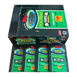 Lot de 4 cartes de football vintage Topps Stadium Club Series 2 1992. 15 cartes illustrées super premium par paquet. Topps 1992. Collectionnez-les tous !