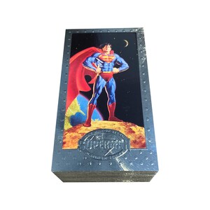 Jeu complet de 90 cartes à collectionner vintage Superman Man Of Steel, édition Platine en relief, en excellent état. Skybox 1994.