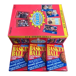 3 paquetes de tarjetas de baloncesto Fleer 1991-92, nueva serie actualizada. 14 tarjetas con fotos de jugadores por paquete. Múltiples subconjuntos para coleccionar. Fleer 1992. ¡Genial!