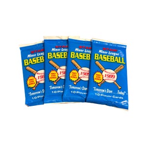 4 Packungen mit 1989 Star Minor League Baseball Karten. 10 Vintage Spielerkarten pro Packung. Die Stars von morgen...schon heute! Sammle sie alle! Stern 1989.
