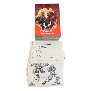 Complete set Small Soldiers van 90 vintage ruilkaarten + 9 tattoo-kaarten (T1-T9) in uitstekende staat. Inktfabriek 1998.
