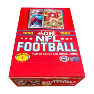 Volle Box mit 1990 Score NFL Football Karten. Serie 1. 36 Packungen , 16 Spielerkarten und 1 MagicMotion-Triviakarte pro Packung. Sammle sie alle!