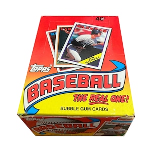 Boîte complète de cartes de baseball Topps 1988. 36 paquets de cire vintage de 15 cartes illustrées chacun. Collectionnez-les tous ! Topps 1988. Beaucoup de joueurs vedettes de la MLB