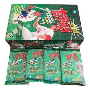 4 confezioni da 2000 carte da baseball vintage Topps Series 2. 11 carte per confezione. Carte Chase inserite casualmente. Collezionali tutte! Topps 2000. MLB