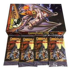 4 pakken Gargoyles Series II vintage ruilkaarten. 4 gewone kaarten + 1 Shadow Fighter-kaart per pakket. Verzamel ze allemaal! Skybox 1995.