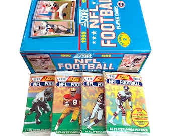 4 confezioni di carte da gioco NFL del 1990 Score Series 2. 16 carte per confezione. Tantissime stelle classiche della NFL! Score 1990. Collezionali tutte!