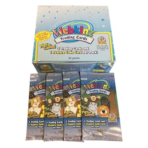 4 Packungen Webkinz Series 1 Vintage Sammelkarten. 5 Karten pro Packung. Alle Ihre Webkinz Lieblingstiere, Charaktere und Gegenstände! Sammle sie alle!