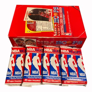 Lot de 4 cartes de basketball vintage NBA Hoops Series II 1990-1991. 15 cartes par paquet. La carte officielle de basket-ball de la NBA. Jordanie ? Barkley ?
