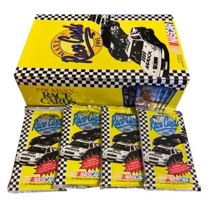 4 Packungen mit 1991 Maxx Rennkarten. VonNASCAR offiziell lizenzierte Vintage Sammelkarten. 15 Karten pro Packung. Herausgegeben von Maxx Inc.