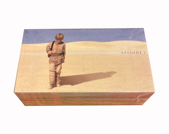 Star Wars Episode 1 The Phantom Menace complete set of 80 vintage wide vision trading cards in excellent condition. Topps 1999.