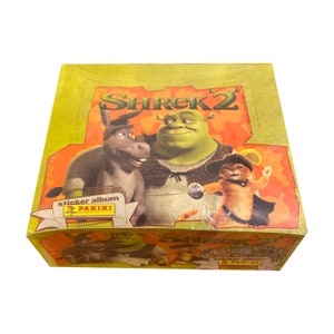Scatola sigillata in fabbrica di adesivi vintage da collezione dell'album Shrek 2. 10 adesivi per confezione, 48 confezioni. 100% autentico orco! Donkey Puss In Boots