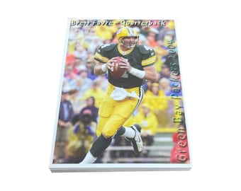 2004 Green Bay Packers 20-card team set issued by Crime Stoppers of Racine County. Brett Favre and more! Nice Packers collectible!