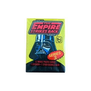 Star Wars The Empire Strikes Back Series 3 vintage wax pack. 12 cards and 1 sticker per pack. Excellent condition! Nice! Topps 1980.