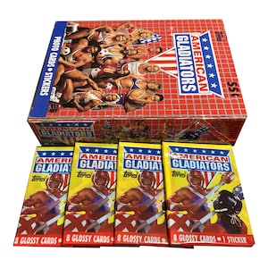 4 confezioni di carte collezionabili vintage dei Gladiatori Americani. 8 carte lucide e 1 adesivo per confezione. Topps 1991. Collezionali tutti!