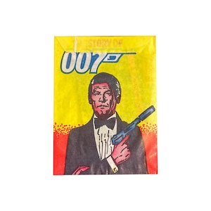 1 Packung The Story of 007 Sammelkarten. 3 Minikarten pro Packung. Monty Fabriken (Holland) 1983. Sammeln sie alle! James-Bond