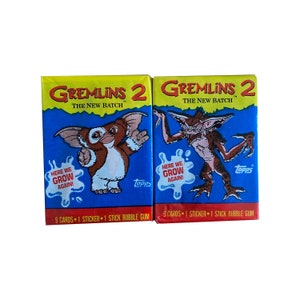 2 paquets de cartes à collectionner vintage Gremlins 2 The New Batch en cire. 9 cartes + 1 lot d'autocollants. Topps 1990. Gizmo ! Rayures ! Ici, nous grandissons à nouveau !