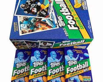 4 confezioni di carte da football vintage Topps Serie 1 del 1993. 15 carte per confezione. Carta ToppsGold in ogni confezione. Carte BlackGold inserite a caso.