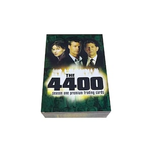 4400 シーズン 1 の完全な基本セット。72 枚のビンテージ トレーディング カードが良好な状態で揃っています。Inkworks より発売。SF テレビ番組。