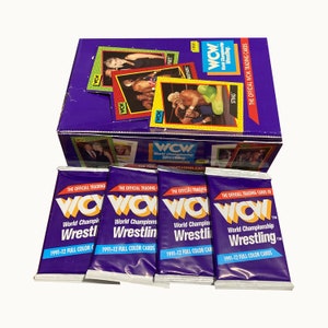 4 Packungen WCW Karten. Die offiziellen Sammelkarten des World Cups Wrestling. 12 Karten pro Packung. Impel 1991.