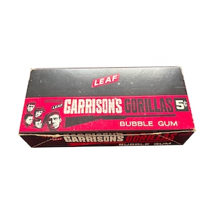 LEGE Garrison's Gorillas vintage handelskaart waxpack verkoopdoos. Uitstekende algehele staat en mooie kleur. Geproduceerd in 1967 door Leaf.