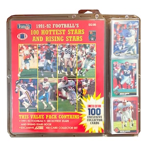 1991-92 Lot de cartes de football vintage de la NFL Score. Comprend 100 cartes de collection exclusives + un livret des étoiles montantes et les plus chaudes du football.