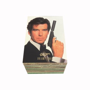James Bond Connoisseur&#39;s Collection Volume 3 complete set of 90 vintage trading cards in excellent condition. Inkworks 1997.