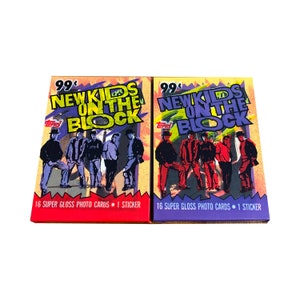 2 jumbopacks vintage New Kids On the Block-ruilkaarten. 16 fotokaarten + 1 sticker per verpakking. Topps 1989. Verzamel ze allemaal!
