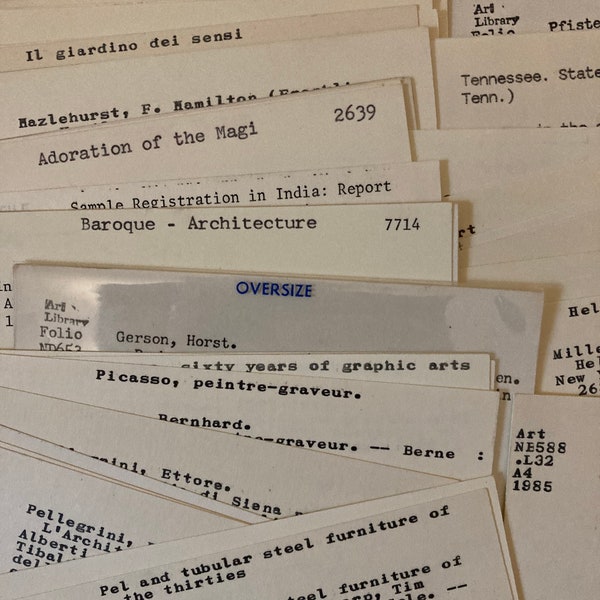 Lot of over 100 vintage library catalog cards for collaging, scrapbooking, crafts, etc. Most appear to be art books. Neat!