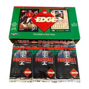 3 paquetes de tarjetas de fútbol americano NFL vintage de Collector's Edge de 1992. 6 tarjetas por paquete. Autógrafos de Elway insertados al azar. ¡Colecciónalos todos!