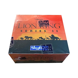 Boîte scellée en usine de cartes à collectionner vintage Le Roi Lion de Disney, série II. 36 paquets de 8 cartes. Cartes spéciales insérées au hasard ! Skybox 1994.