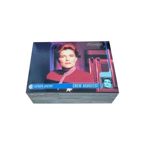 Jeu de base complet de 90 cartes à collectionner vintage Star Trek Voyager Profiles en excellent état. Skybox 1998.