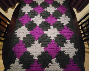 FREE SHIPPING: Pixel Pulse- Hand Knitted Chenille Throw (34" x 56")