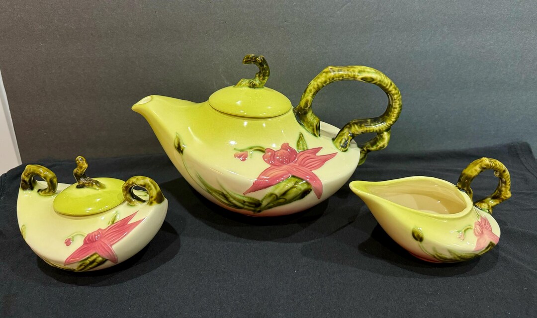 Vintage Hull Pottery Woodland Pattern Tea Set in Chartreuse, Greens and ...