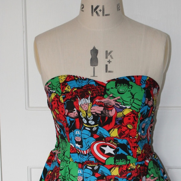 Robe coeur doux Marvel Avengers - Thor, Spiderman, Hulk, Captain America, Ironman