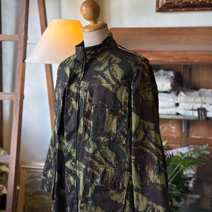 Vintage 1970’s Portuguese military Lizard camouflage jacket,Very good condition