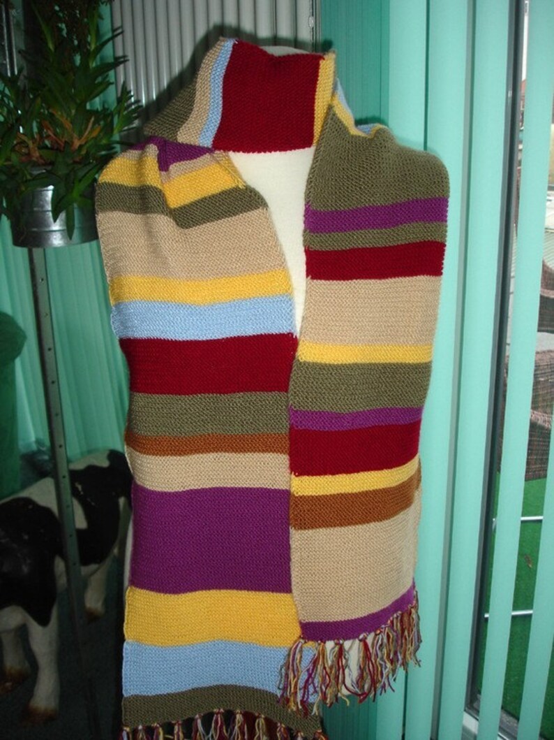 Dr Who inspired long scarf custom work image 5